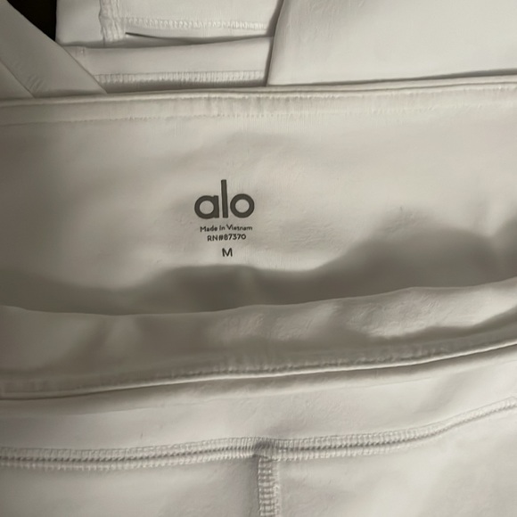 Alo Yoga mesh coast high rise white leggings with stirrup foot detail women M - Picture 5 of 7